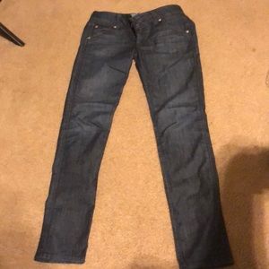 Hudson size 27